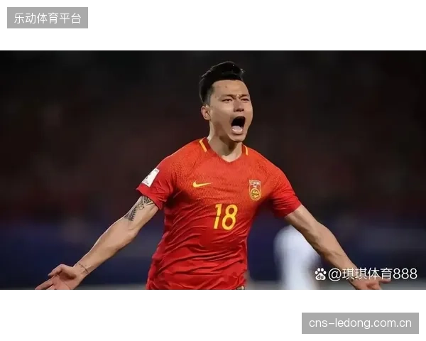主力前锋扬加在俱乐部的高强度对抗数据，预示其在国家队比赛中同样是潜在的染牌高危点。